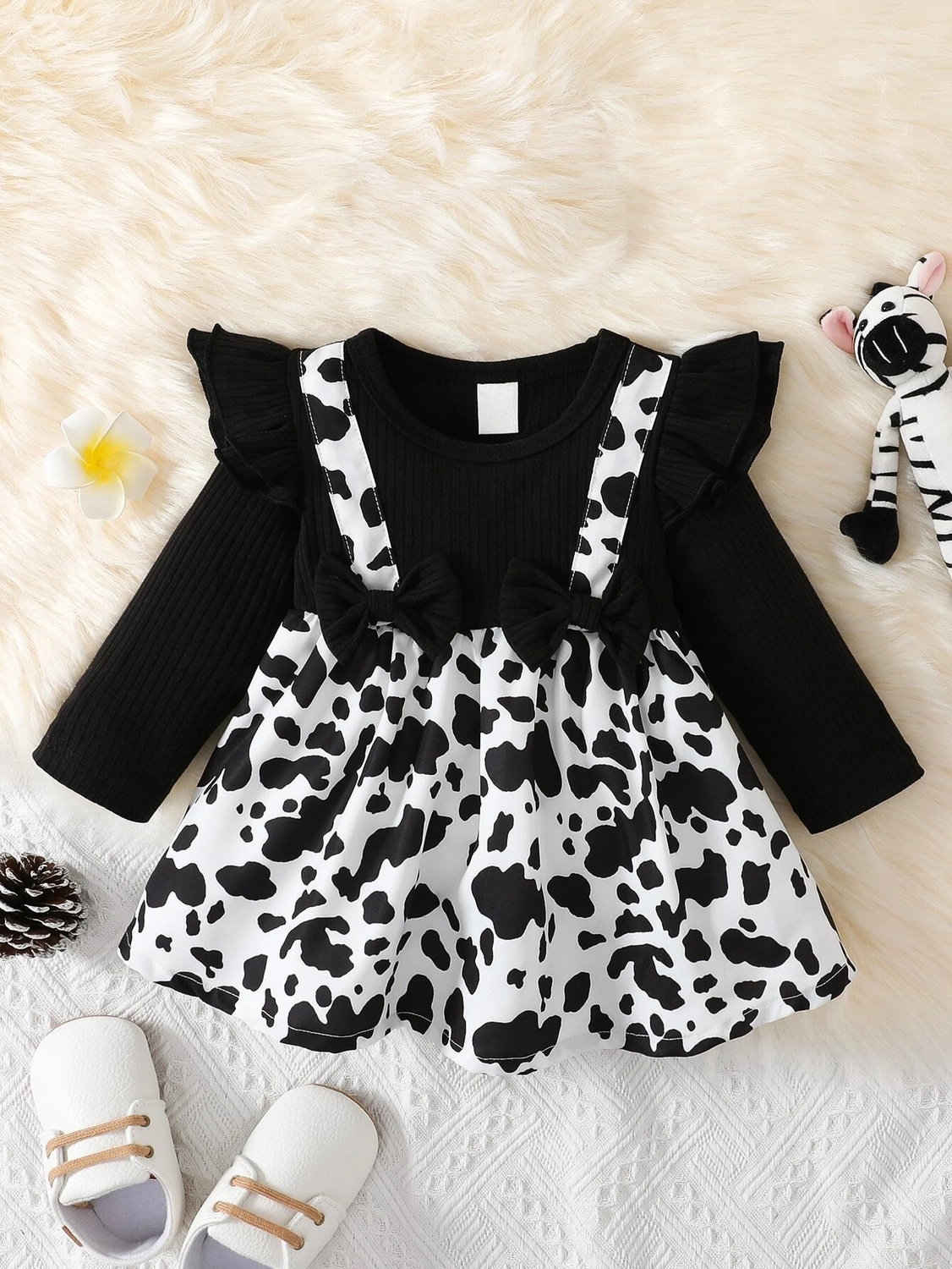 Parnika Black and white cow print