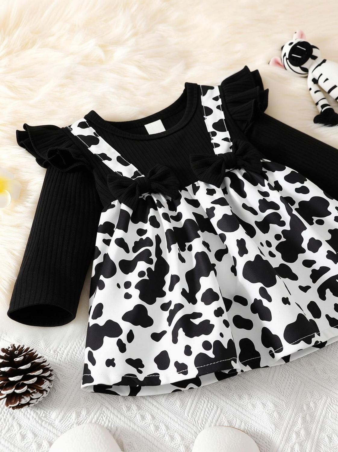 Parnika Black and white cow print