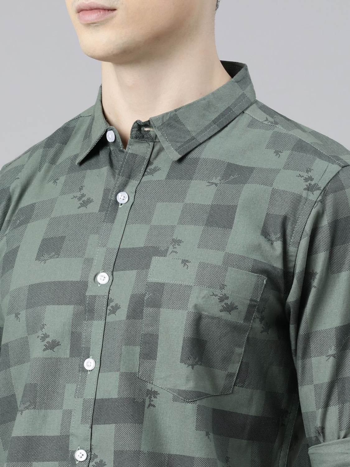 Cut Away Collar Casual Shirt