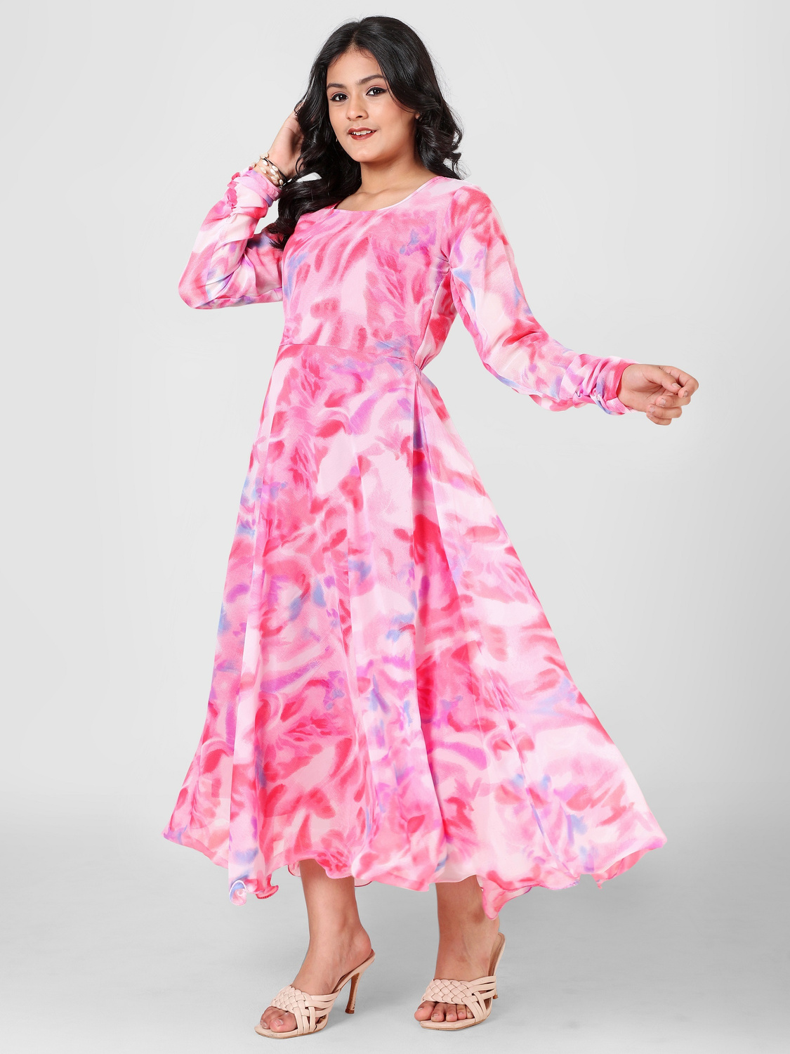 Aamira Abstract print maxi dress