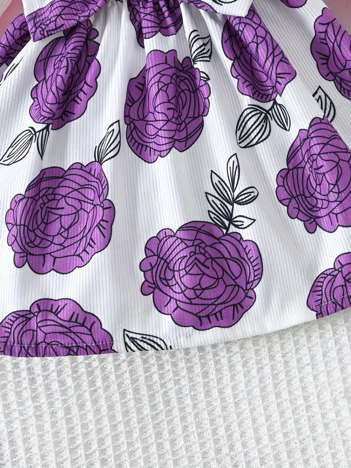 Parnika Sketched floral pattern
