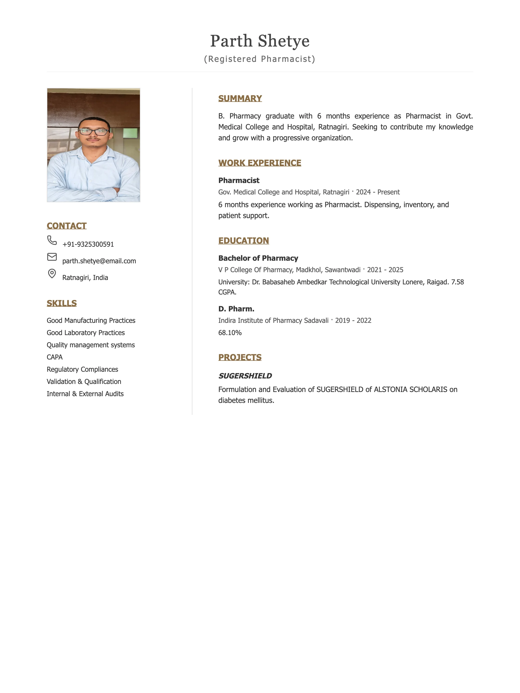 Old School Simple - Two Column Resume Template | Free | TheCVBuilder ...