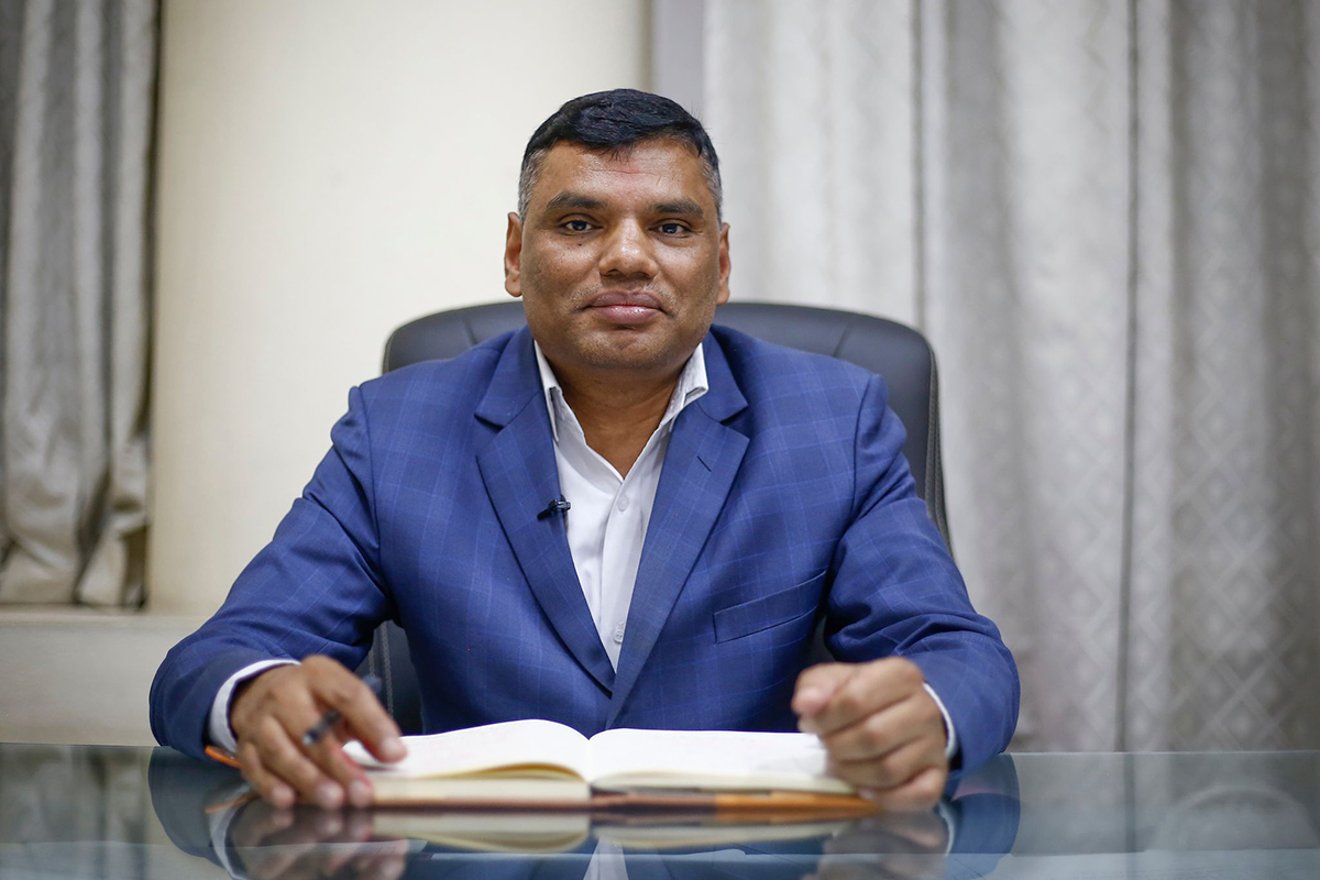 तत्कालीन गृहसचिव दुवाडीलाई उपत्यका छाड्न लगाइएको बन्देज हटाइयो, विदेश भ्रमणमा लगाइएको रोक भने यथावत