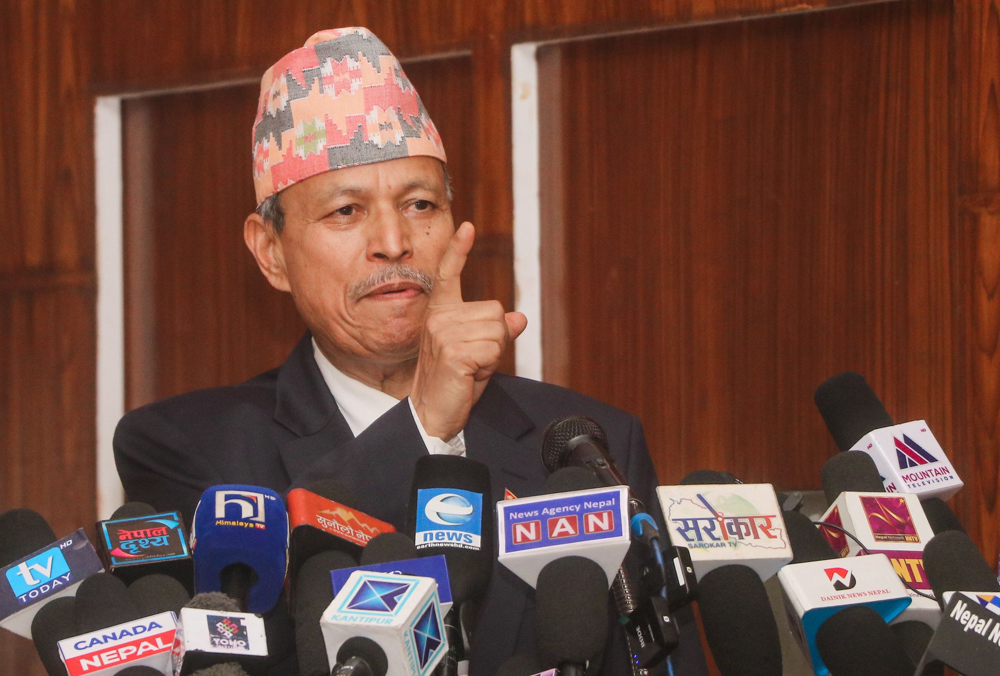 भीम रावलको जिकिर : ईश्वर पोखरेलसहित एमालेका १० बुँदे पक्षधरलाई ओलीले पार्टी छाडेर गइहाल भनिसके