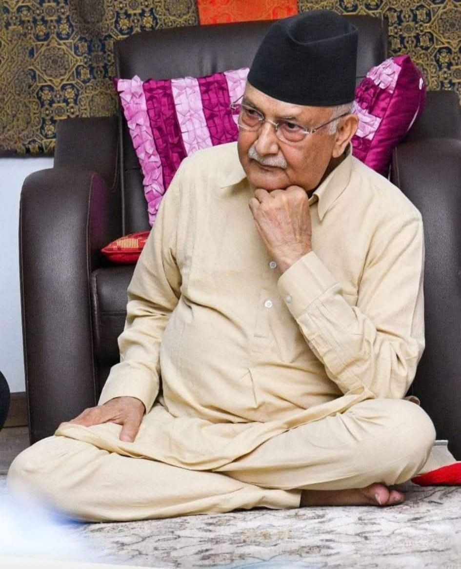 ‘सिंहदरबार जलाउँछु भनेर भाषण गर्नेहरू खोजिनुपर्छ’– केपी ओली