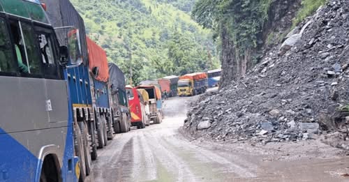 नारायणगढ–मुग्लिन सडकखण्डमा सहज रूपमा यातायात सञ्चालन