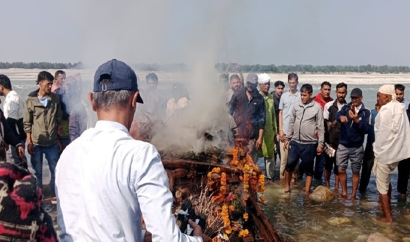 राष्ट्रिय सम्मानका साथ विपिनको अन्त्यष्टी