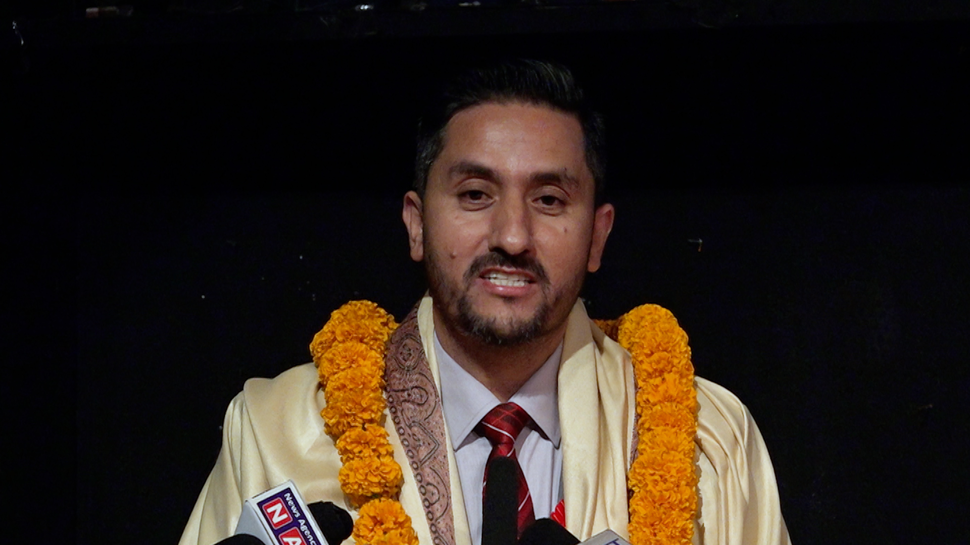 जानेर–बुझेर नियतबस खराब काम गर्दिन : सञ्चारमन्त्री खरेल