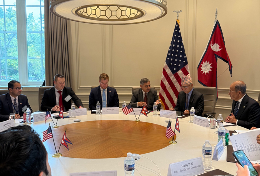 अर्थमन्त्री खनालद्वारा अमेरिका चेम्बर अफ कमर्सको बिजनेस डायलगलाई सम्बोधन