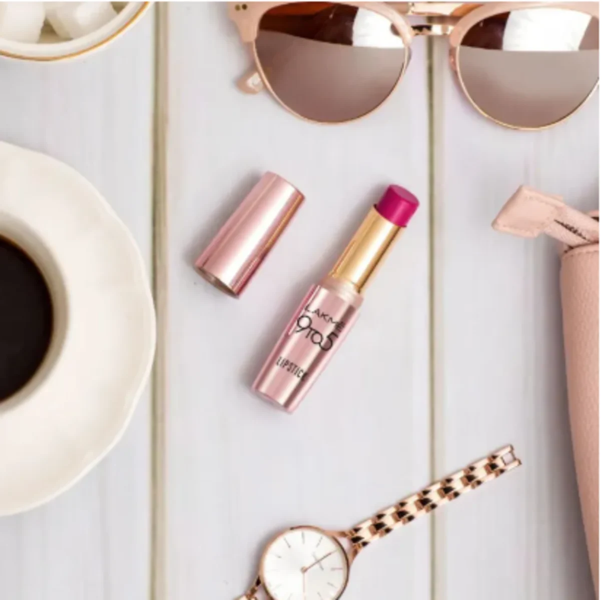 Lakme 9 To 5 Primer+Matte MR4 Roseatte Red Lipsticks - 3.6gm
