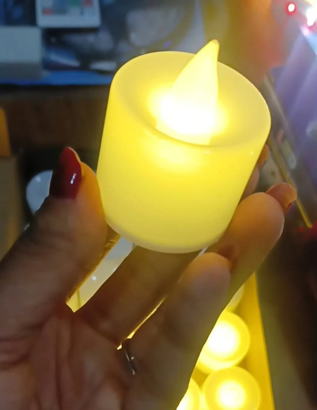Portable Candle Light Pack of 24 LED Candle Light Flameless Electric Tea Light.