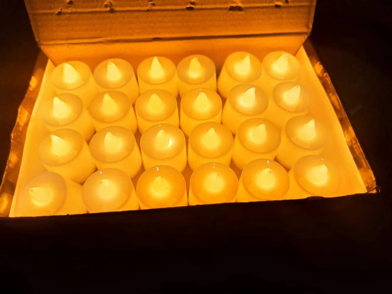 Portable Candle Light Pack of 24 LED Candle Light Flameless Electric Tea Light.