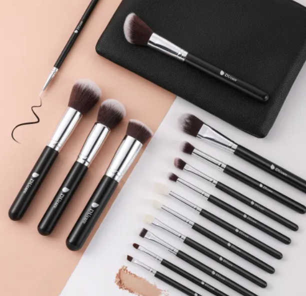 DU care 15 PC brush Set