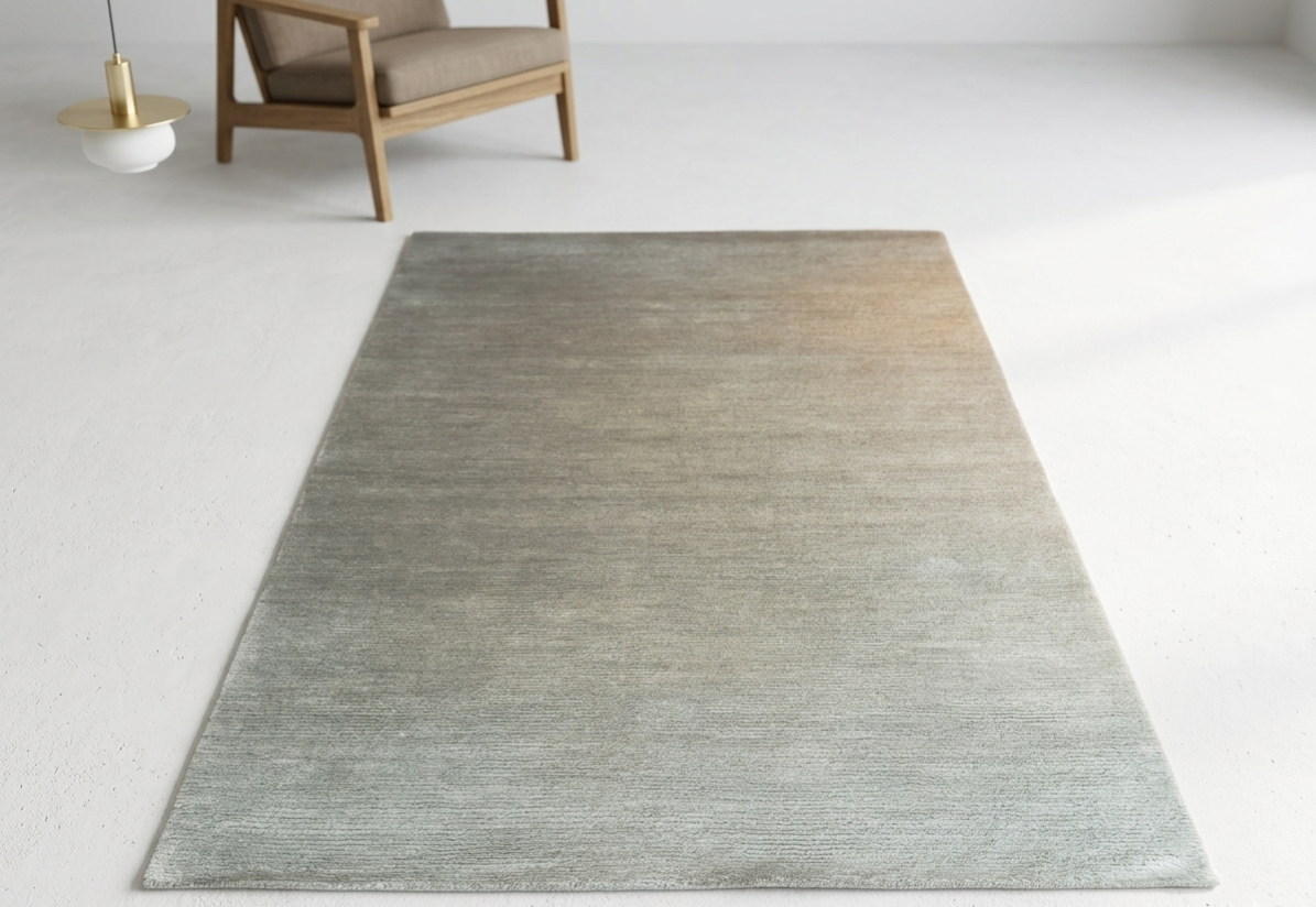 Handmade Nepali Woolen Carpet - Premium Silver Plain Rug (60 Knots) - 4.10 x 5.94 Ft (125x181 Cm)