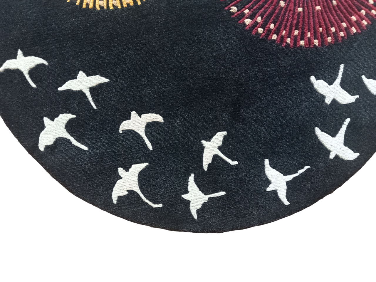 Handknotted Nepali Woolen Carpet - 60 Knots, 101cm Round, Modern Black Design
